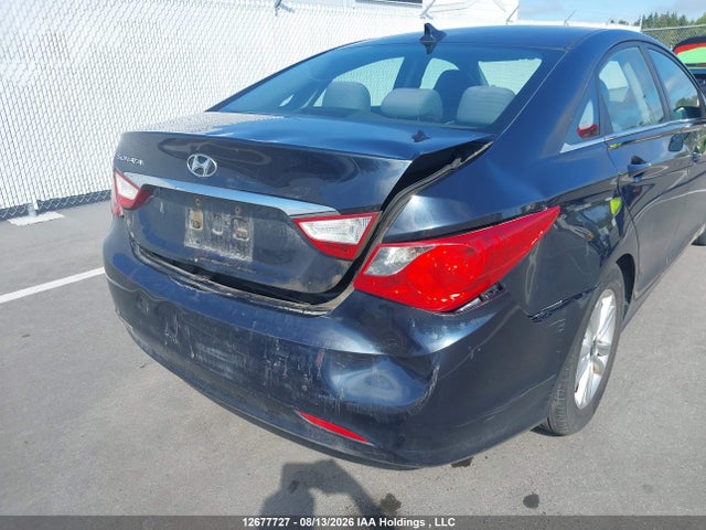 2011 Hyundai Sonata მანქანა იყიდება აუქციონზე, vin: 5NPEB4AC2BH050162, აუქციონის ნომერი: 12677727
