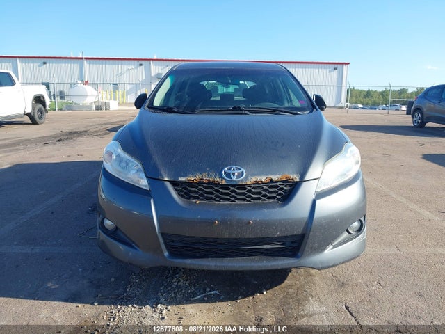12677808 :رقم المزاد ، 2T1KU4EEXAC231911 vin ، 2010 Toyota Matrix Wagon مزاد بيع