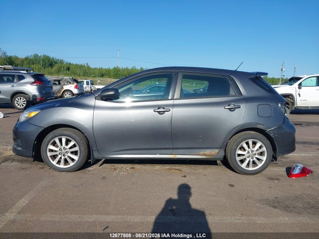 12677808 :رقم المزاد ، 2T1KU4EEXAC231911 vin ، 2010 Toyota Matrix Wagon مزاد بيع
