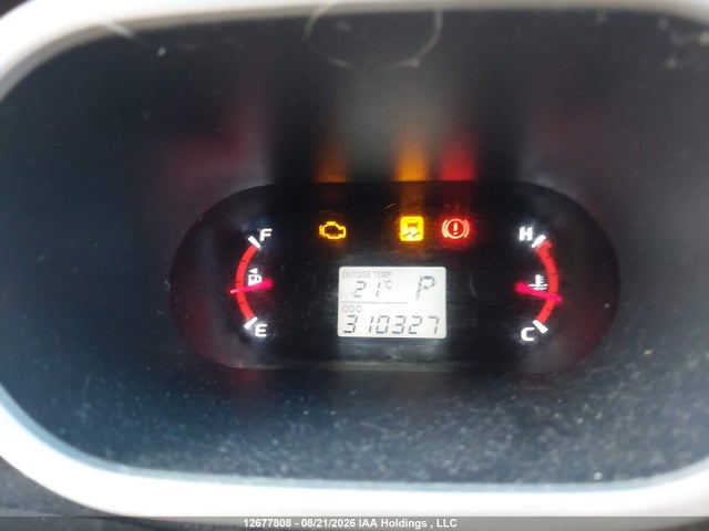 12677808 :رقم المزاد ، 2T1KU4EEXAC231911 vin ، 2010 Toyota Matrix Wagon مزاد بيع