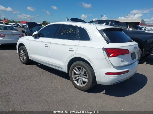 WA1ANAFY4K2059661 Audi Q5 45 Komfort