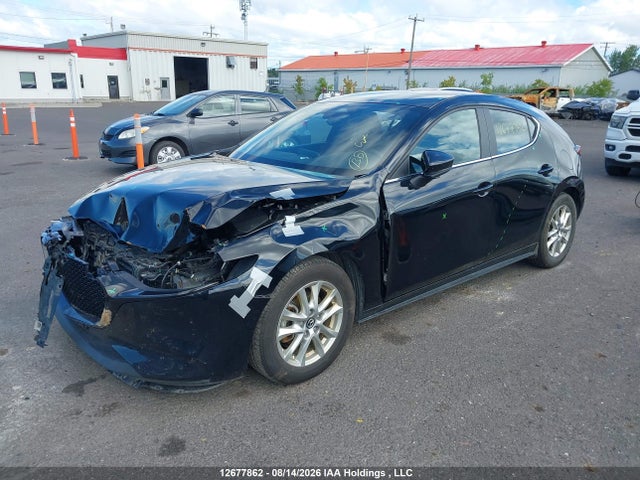JM1BPAKM9S1766784 Mazda Mazda3 Sport Gx