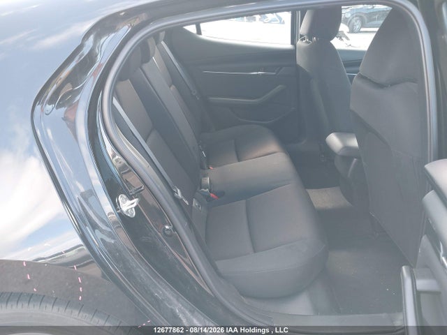 JM1BPAKM9S1766784 Mazda Mazda3 Sport Gx