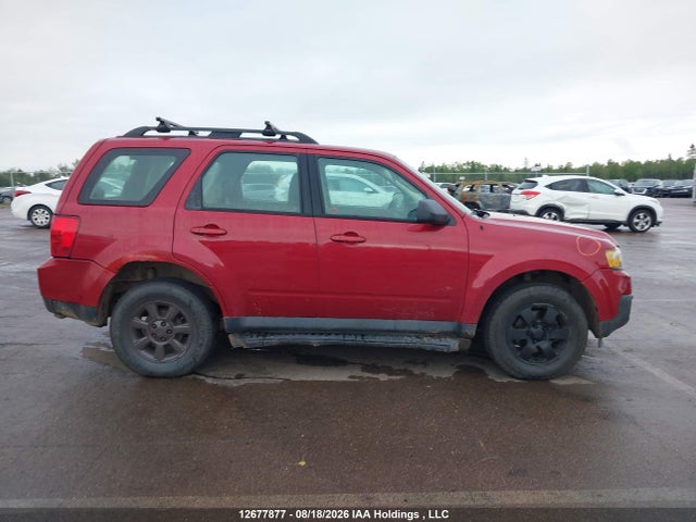 12677877 :رقم المزاد ، 4F2CY9C71BKM02667 vin ، 2011 Mazda Tribute Gx I4 مزاد بيع