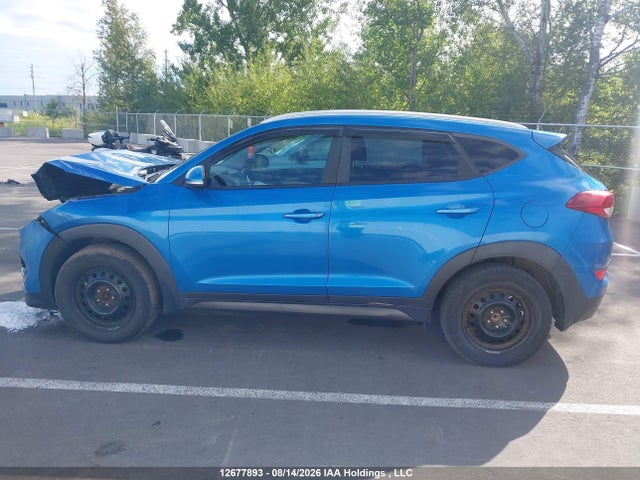 12677893 :رقم المزاد ، KM8J33A44GU166177 vin ، 2016 Hyundai Tucson Limited/sport And Eco/se مزاد بيع