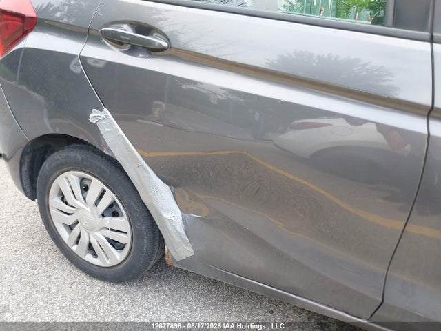 Honda Fit 2015 3HGGK5H56FM105719 Image 6