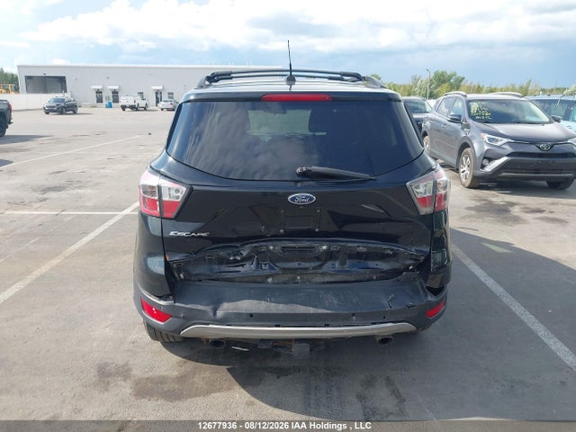 12677936 :رقم المزاد ، 1FMCU0GD5HUA34056 vin ، 2017 Ford Escape Se مزاد بيع