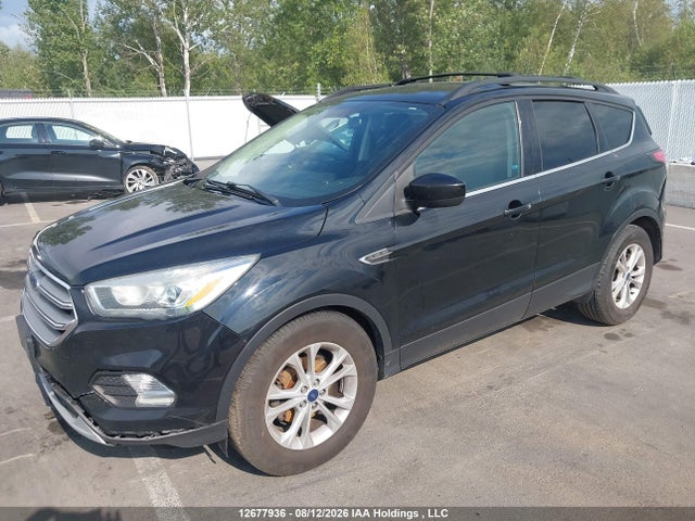 12677936 :رقم المزاد ، 1FMCU0GD5HUA34056 vin ، 2017 Ford Escape Se مزاد بيع