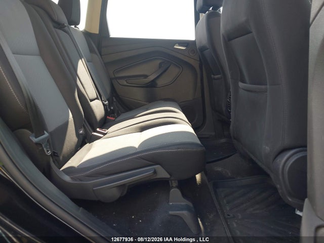 12677936 :رقم المزاد ، 1FMCU0GD5HUA34056 vin ، 2017 Ford Escape Se مزاد بيع