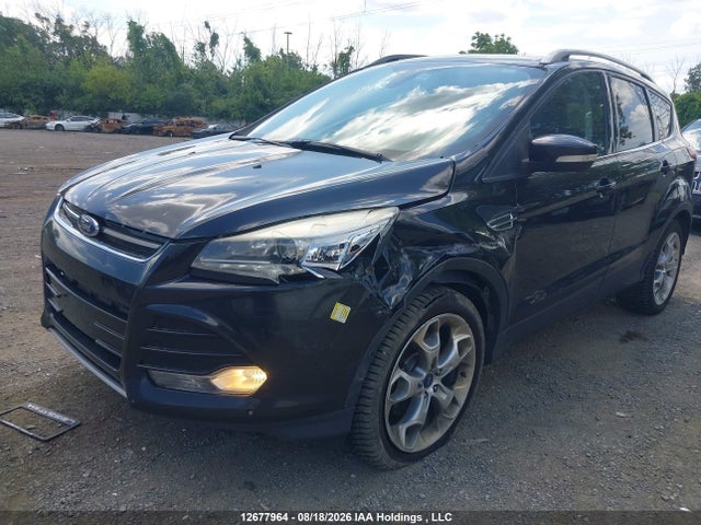 1FMCU9J92FUA33386 Ford Escape Titanium