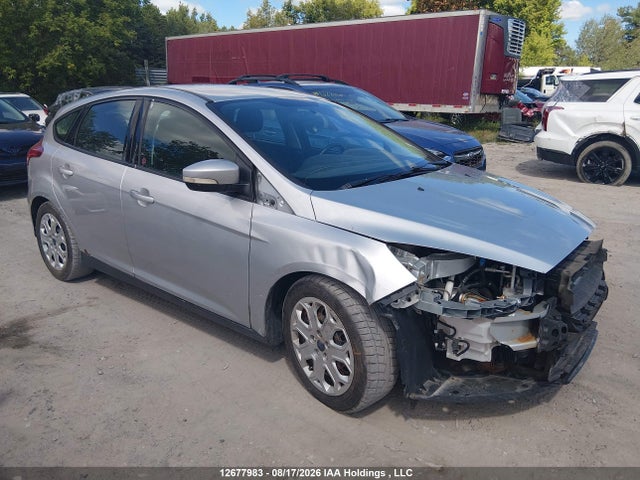 Ford FOCUS SE 2016 1FADP3K21GL214989 Image 14