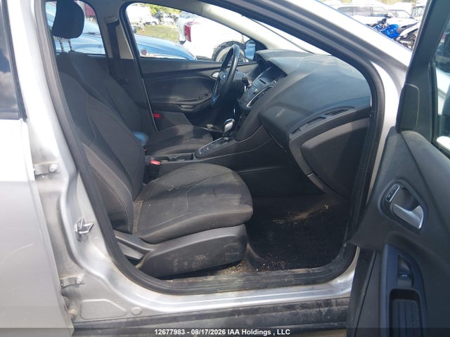 Ford FOCUS SE 2016 1FADP3K21GL214989 Image 5