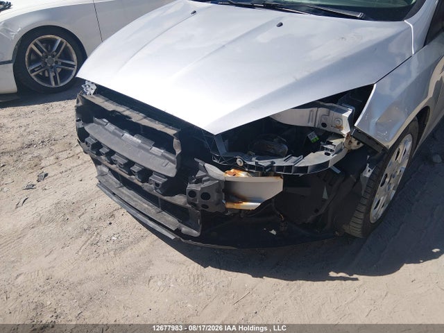 Ford FOCUS SE 2016 1FADP3K21GL214989 Image 6