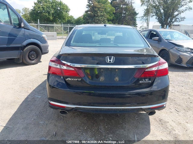 1HGCR3F98GA800657 Honda Accord Touring V6