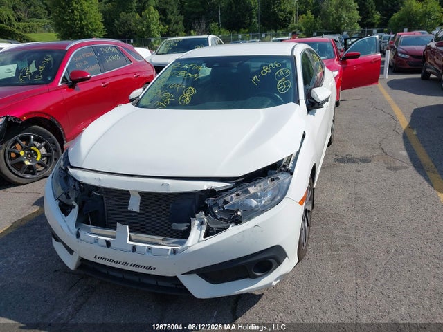 12678004 :رقم المزاد ، 2HGFC2F61JH011256 vin ، 2018 Honda Civic Se مزاد بيع