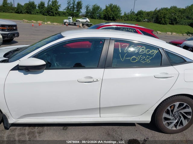 12678004 :رقم المزاد ، 2HGFC2F61JH011256 vin ، 2018 Honda Civic Se مزاد بيع
