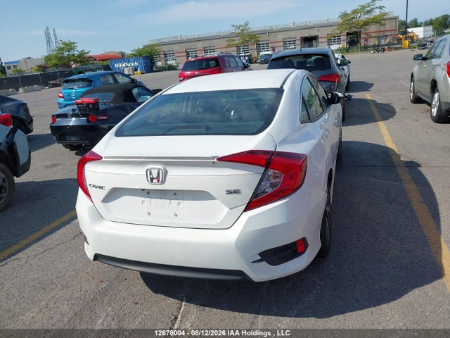 12678004 :رقم المزاد ، 2HGFC2F61JH011256 vin ، 2018 Honda Civic Se مزاد بيع