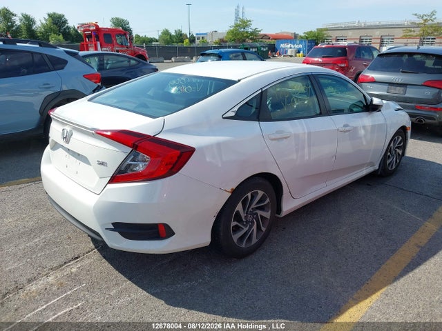 12678004 :رقم المزاد ، 2HGFC2F61JH011256 vin ، 2018 Honda Civic Se مزاد بيع