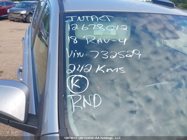 Toyota RAV4 LE 2018 2T3BFREV2JW732529 Image 16