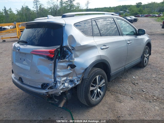 Toyota RAV4 LE 2018 2T3BFREV2JW732529 Image 4