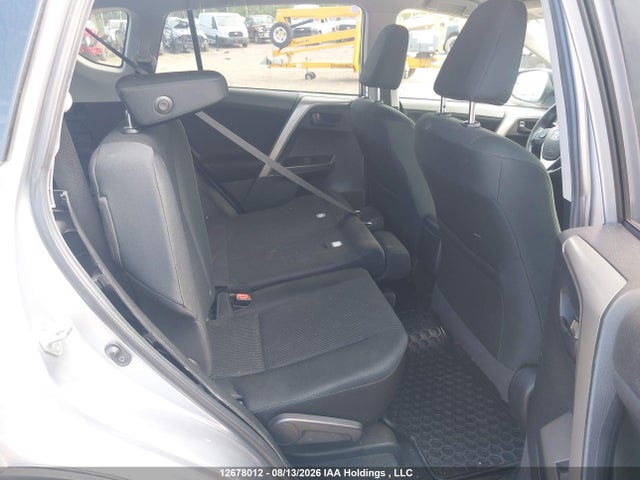Toyota RAV4 LE 2018 2T3BFREV2JW732529 Image 8