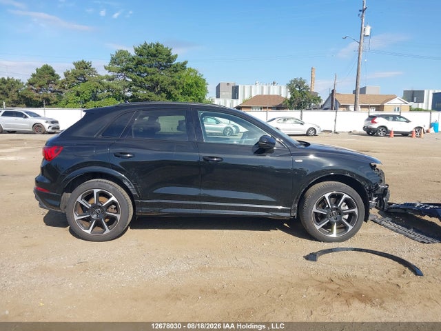 12678030 :رقم المزاد ، WA1EECF31R1088729 vin ، 2024 Audi Q3 مزاد بيع