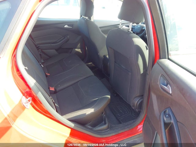 Ford FOCUS SE 2016 1FADP3F22GL286746 Image 8