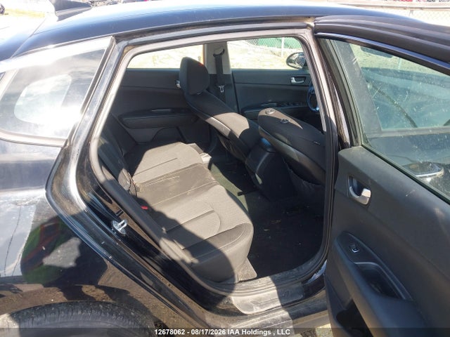 KIA Optima Lx 2017 5XXGT4L30HG146279 Image 8