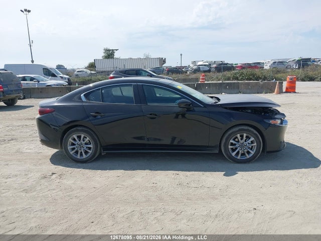 Mazda 3 Preferred 2025 JM1BPACM3S1795213 Image 13