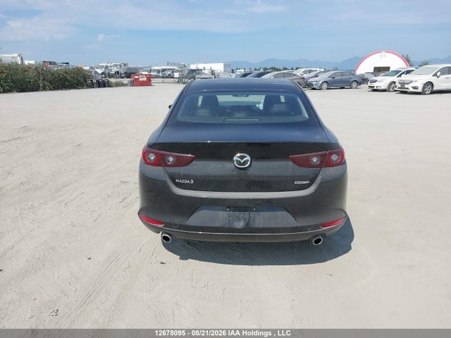 Mazda 3 Preferred 2025 JM1BPACM3S1795213 Image 16
