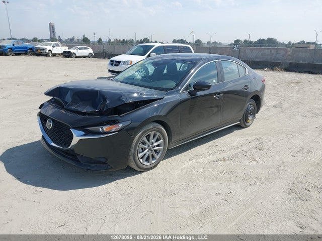 Mazda 3 Preferred 2025 JM1BPACM3S1795213 Image 2