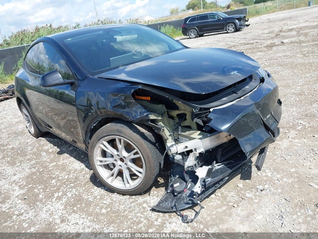 Tesla Model Y Long Range 2023 LRWYGDEE9PC027374 Image 6
