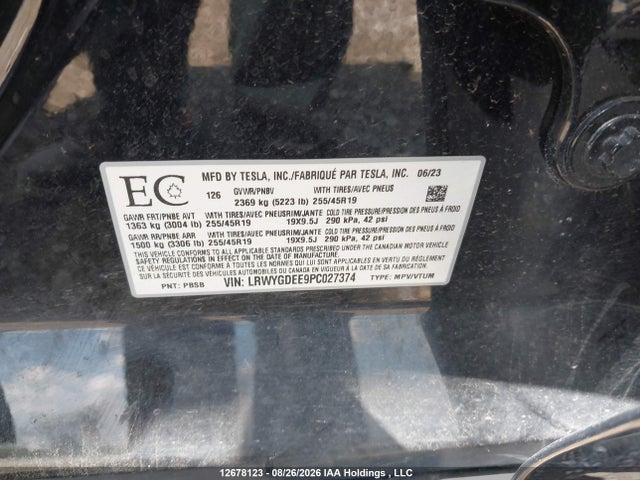 Tesla Model Y Long Range 2023 LRWYGDEE9PC027374 Image 9
