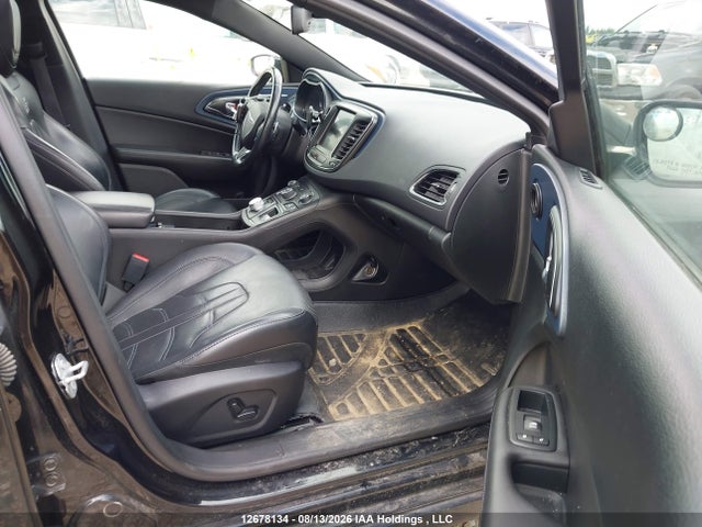 12678134 :رقم المزاد ، 1C3CCCBG0GN184082 vin ، 2016 Chrysler 200 S مزاد بيع