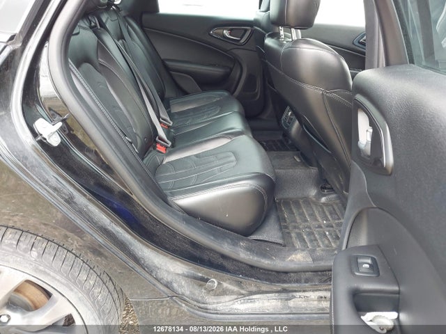 12678134 :رقم المزاد ، 1C3CCCBG0GN184082 vin ، 2016 Chrysler 200 S مزاد بيع