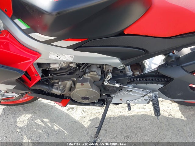Aprilia Tuono 2021 ZD4KSUE09MS000483 Image 9