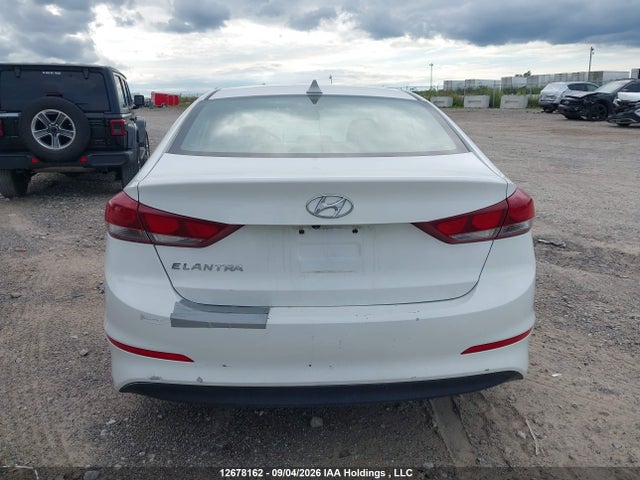 Hyundai ELANTRA GL 2018 KMHD84LF4JU615710 Image 16