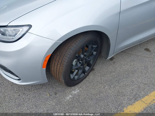 2C4RC1GG4TR259379 Chrysler Pacifica Limited