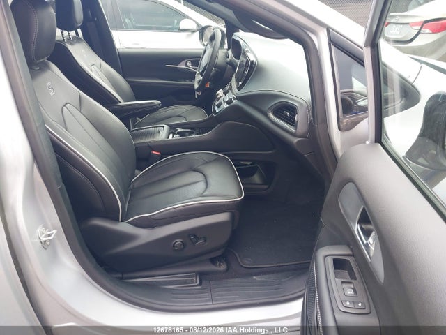 2C4RC1GG4TR259379 Chrysler Pacifica Limited