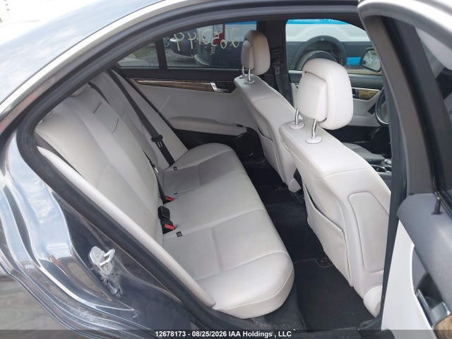 Продажа на аукционе авто 2009 Mercedes-benz C230, vin: WDDGF85X99F325067, номер лота: 12678173