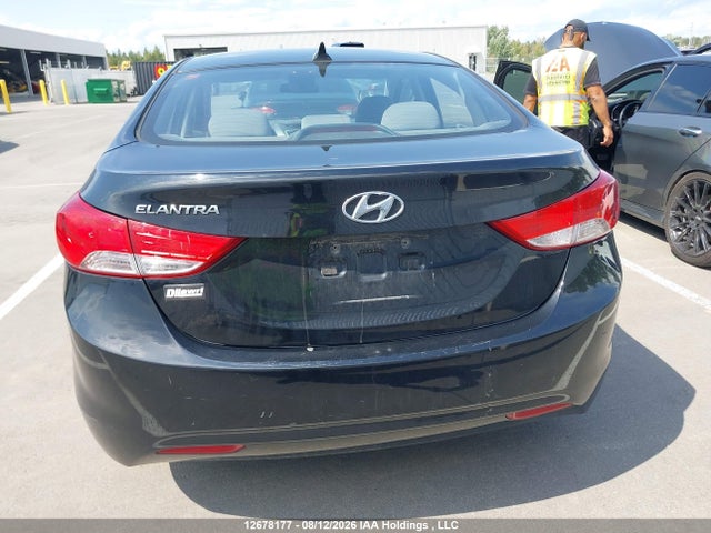 2013 Hyundai Elantra Gls/limited მანქანა იყიდება აუქციონზე, vin: 5NPDH4AE5DH412547, აუქციონის ნომერი: 12678177