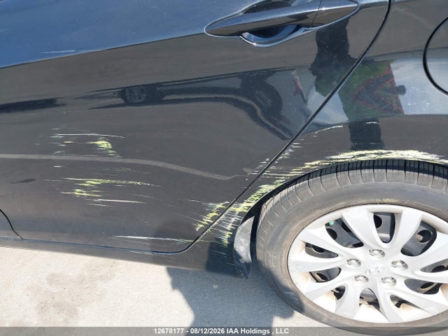 2013 Hyundai Elantra Gls/limited მანქანა იყიდება აუქციონზე, vin: 5NPDH4AE5DH412547, აუქციონის ნომერი: 12678177