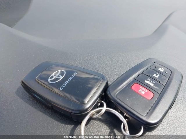 12678200 :رقم المزاد ، 5YFBPMBE9NP315574 vin ، 2022 Toyota Corolla Le/xle مزاد بيع