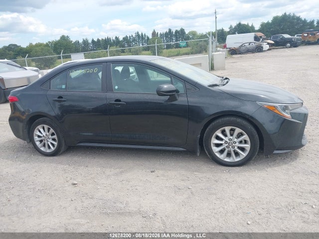 12678200 :رقم المزاد ، 5YFBPMBE9NP315574 vin ، 2022 Toyota Corolla Le/xle مزاد بيع