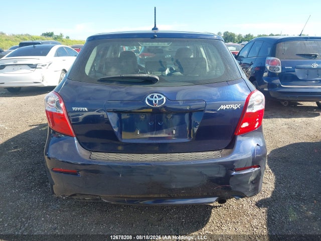 12678208 :رقم المزاد ، 2T1KU4EE4AC503904 vin ، 2010 Toyota Matrix Wagon مزاد بيع