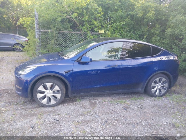 Tesla Model Y 2021 5YJYGDED1MF105994 Image 15