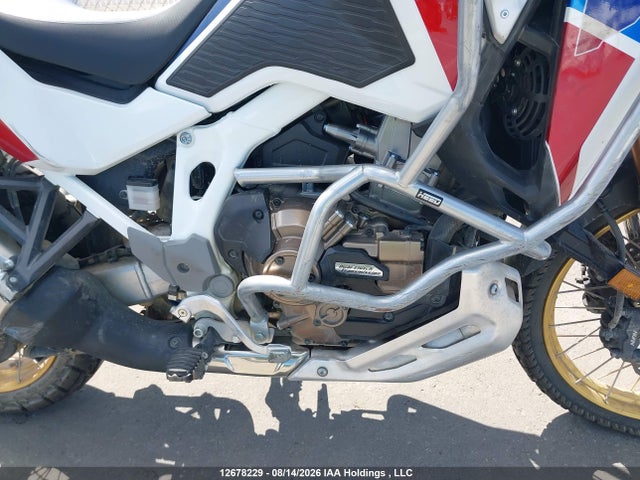 Honda Crf1100 D4 2020 JH2SD1072LK000050 Image 8