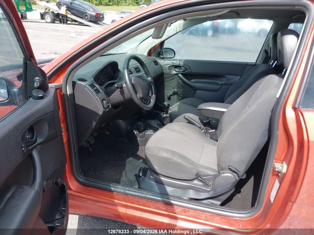 12678233 :رقم المزاد ، 3FAFP31N25R116170 vin ، 2005 Ford Focus Zx3 مزاد بيع