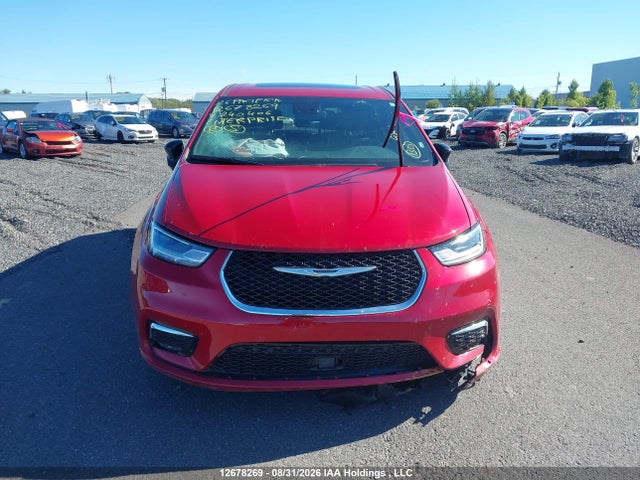 Chrysler Pacifica Limited 2026 2C4RC1GG7TR240406 Image 13