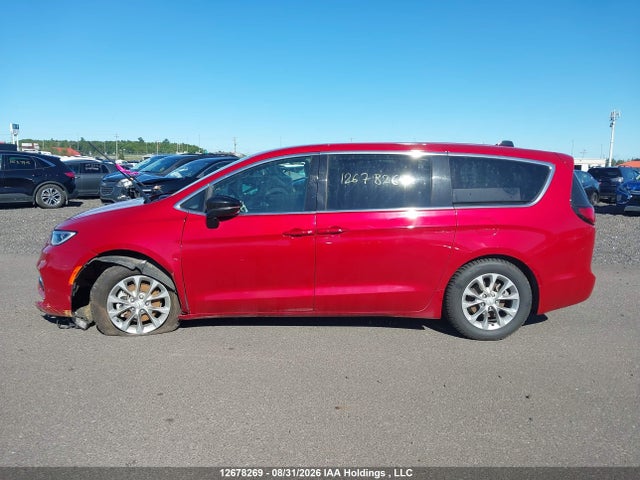 Chrysler Pacifica Limited 2026 2C4RC1GG7TR240406 Image 15